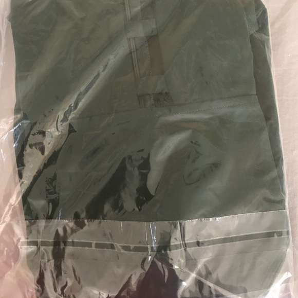 🔥1 ONLY NWT🔥LACE UP LONG SLEEVE BODYSUIT - Picture 4 of 4